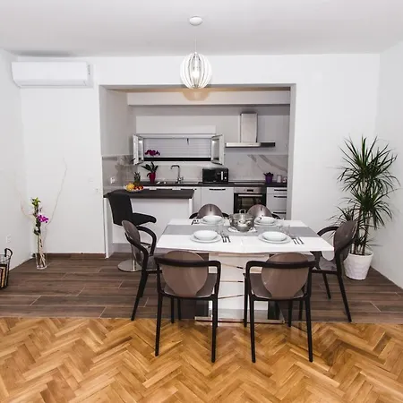 Sunsplash Sanctuary Apartment *