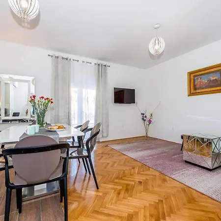 Apartment Sunsplash Sanctuary *